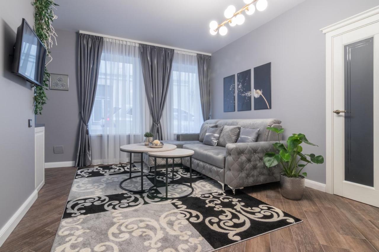 Dandelion Apartment In The Heart Of Kaunas Ngoại thất bức ảnh